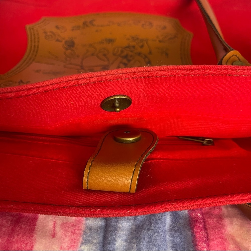 Vintage Winnie the Pooh and Friends Red Shoulder Bag Like New - Picture 7 of 10